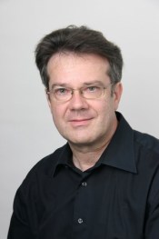 Prof. Daniel Maurer